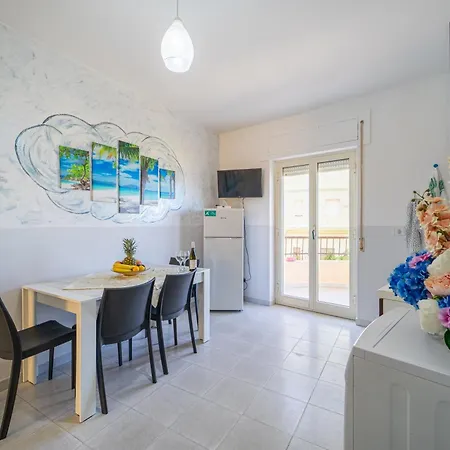 Mini Con Terrazza Fronte Mare 公寓