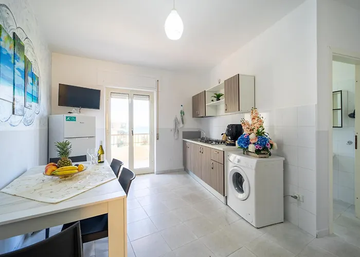 Mini Con Terrazza Fronte Mare Apartamento *